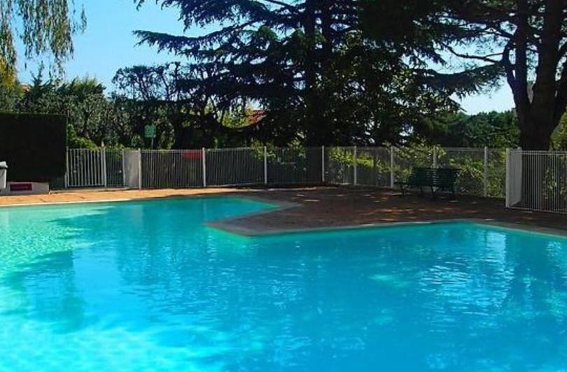 Studio A Nice Avec Piscine Екстериор снимка